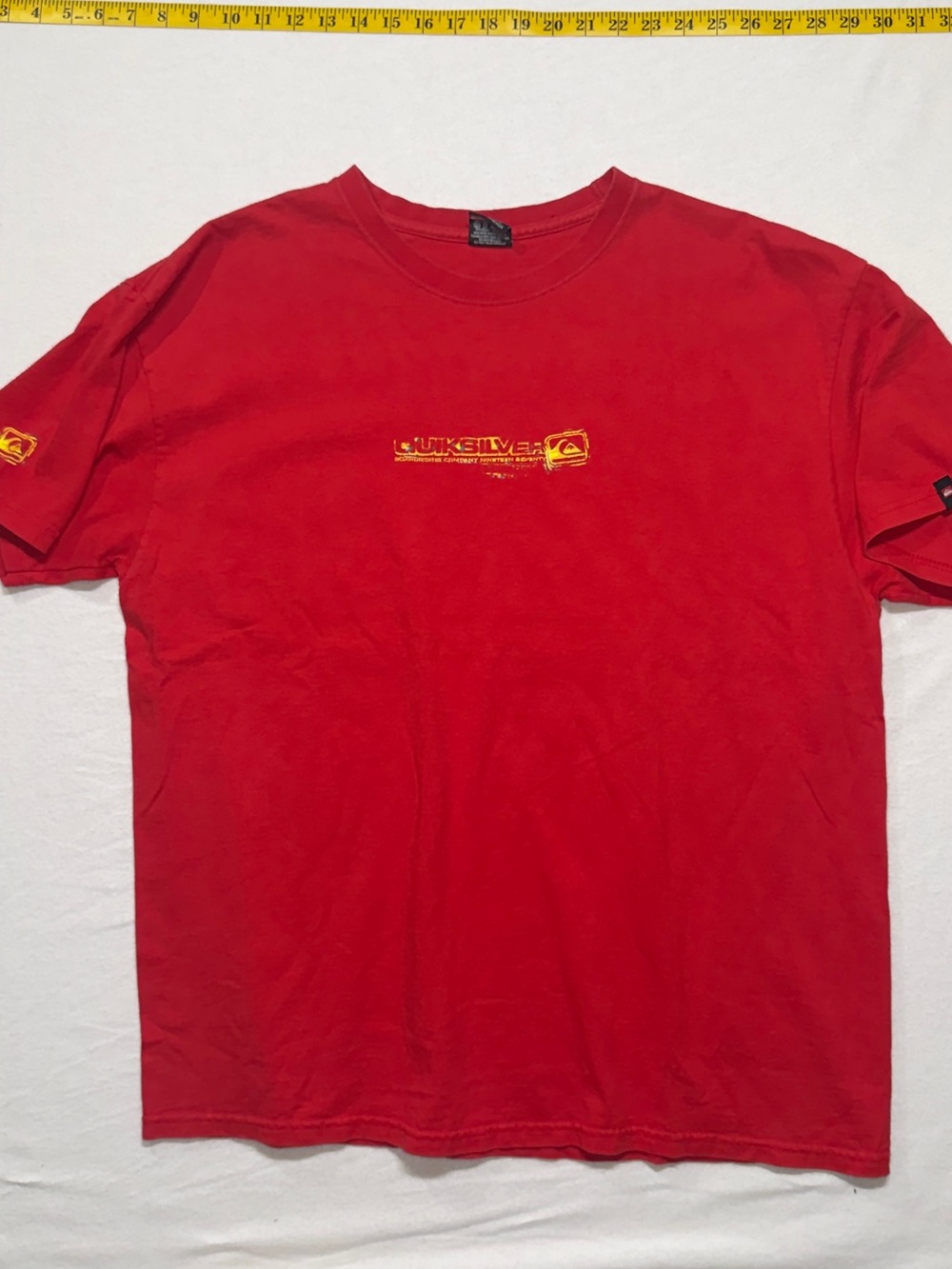 Y2K Quiksilver Red Short-Sleeve Logo Tee vintage